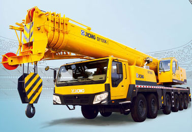 Durable QY100K-I Truck Crane , Hydraulic Mobile Crane With Embedded Block